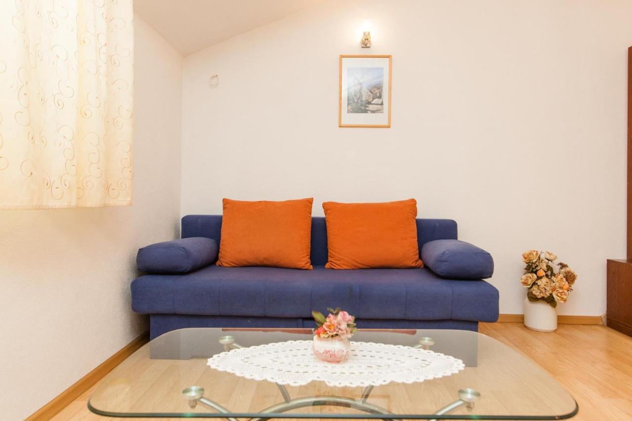 Holiday Home Beata Трогир Экстерьер фото